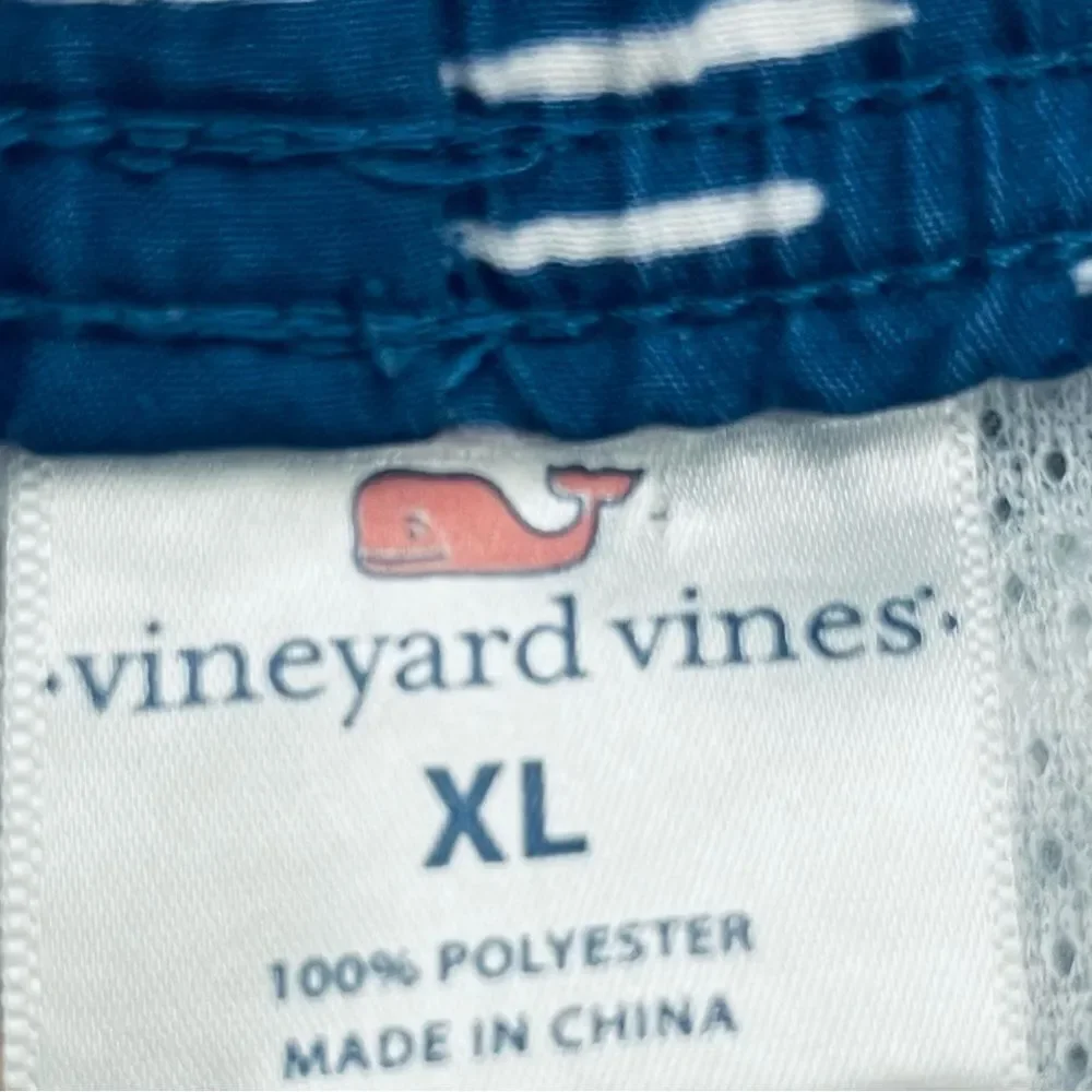 Vineyard Vines two side